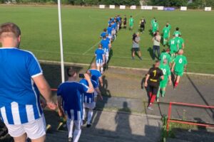 cafc-bojuje-o-zachranu12